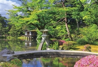 YAM-03-910　風景　つつじ咲く新緑の兼六園（石川）　300ピース　ジグソーパズル