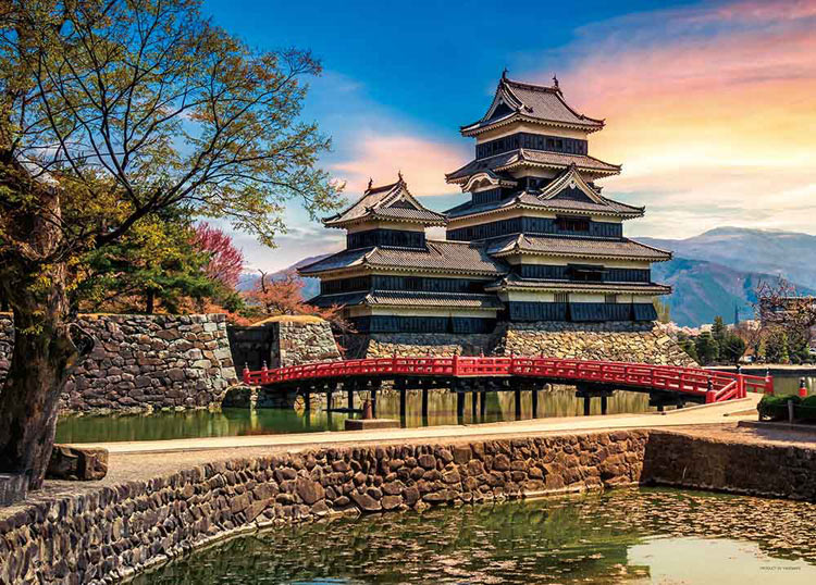 夕日に佇む松本城 (長野)（風景）　500ピース　ジグソーパズル　YAM-05-1038
